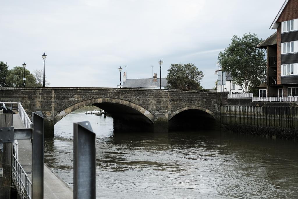 スワン ホテル アランデル エクステリア 写真